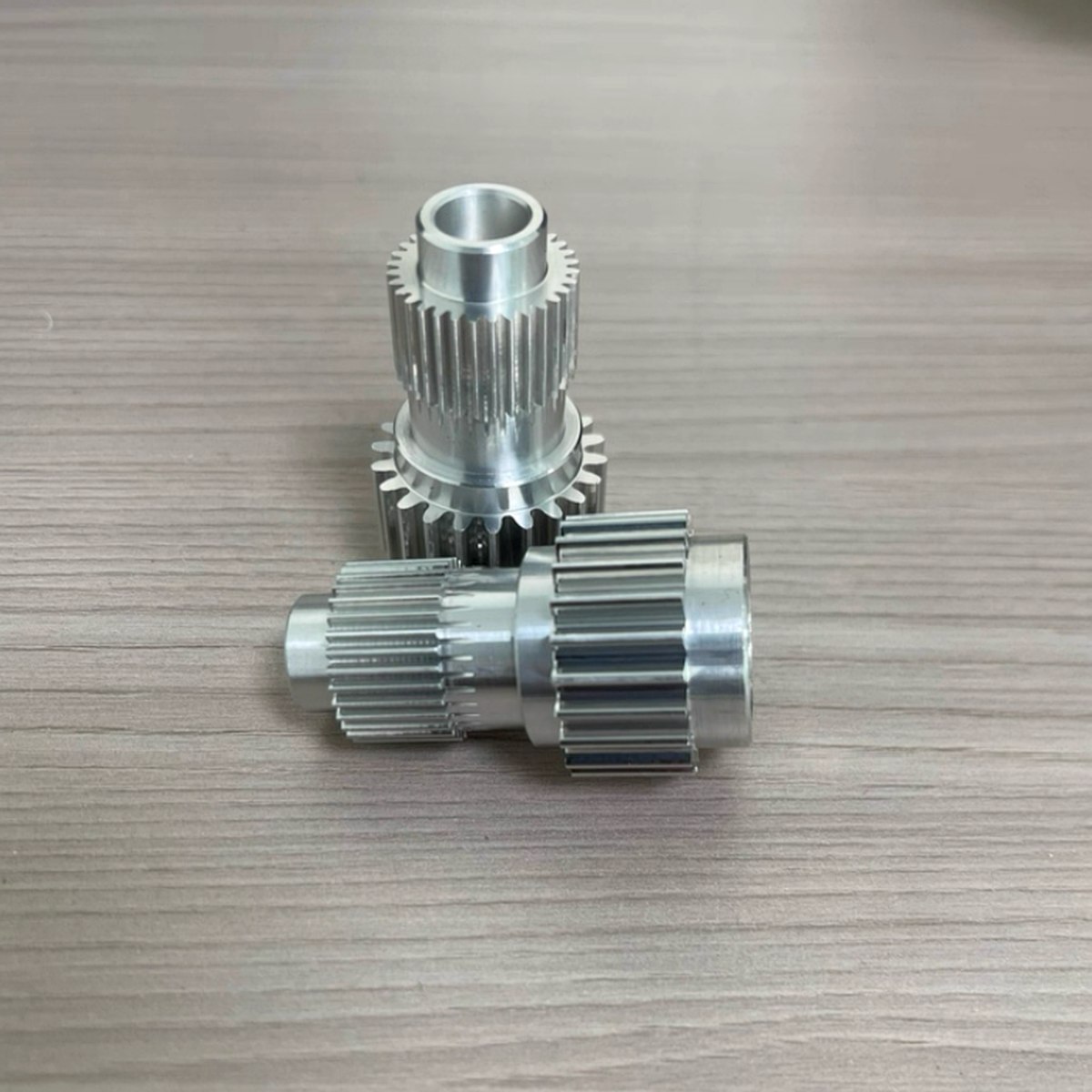 CNC Aluminum Gear Shaft Assembly — EKINSUN custom manufacturing case photo