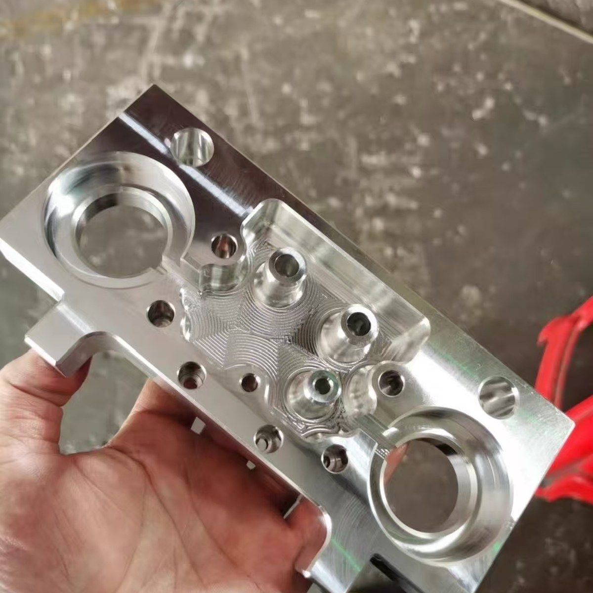 CNC Hydraulic Valve Body Precision — EKINSUN custom manufacturing case photo