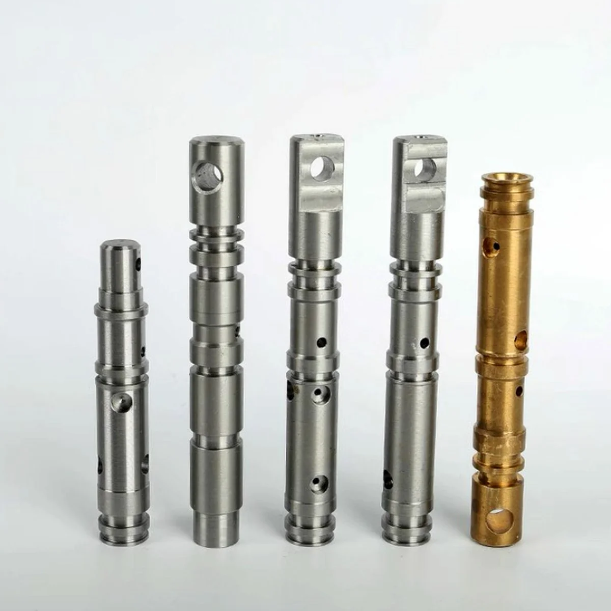 Multiple specification precision shafts made to h6 bearing fit tolerance by EKINSUN