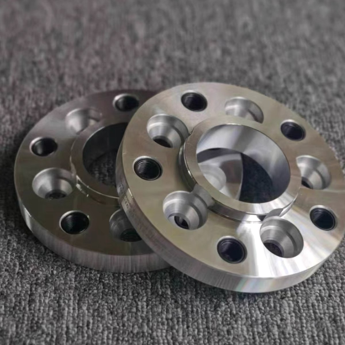 Wheel spacer pair precision CNC machined