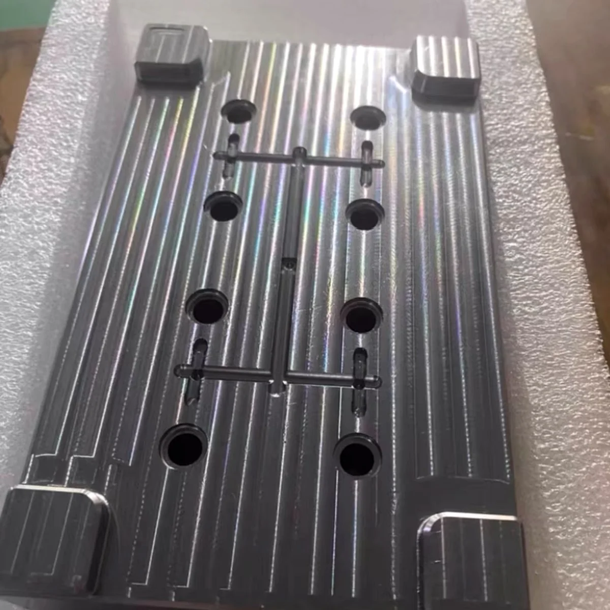 Anodized aluminium plate in foam protection — EKINSUN export packing for international order